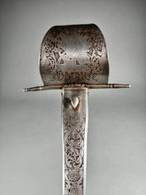 Загрузить изображение в средство просмотра галереи, Belle main-gauche Ep XIXe