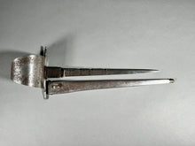 Загрузить изображение в средство просмотра галереи, Belle main-gauche Ep XIXe