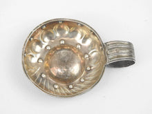 Charger l'image dans la galerie, TASTE-VIN en argent à motifs de godrons et pastilles, gravé Caillard Louis
