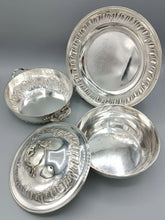 Загрузить изображение в средство просмотра галереи, TETARD / LAIGNEZ Légumier couvert en argent de style Louis XV