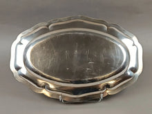 Загрузить изображение в средство просмотра галереи, Plat de service en argent 1er titre de forme oblongue, bordure mouvementée