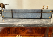 Загрузить изображение в средство просмотра галереи, Attaché-case en bois gainé de galuchat céleste XXe