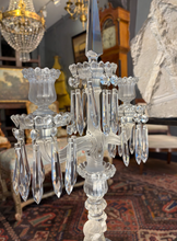 Load image into Gallery viewer, Paire de chandeliers à trois lumières BACCARAT Ep.XXe