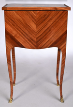 Загрузить изображение в средство просмотра галереи, Table de salon pouvant former table de toilette Louis XV
