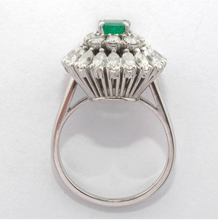 Загрузить изображение в средство просмотра галереи, Bague en platine sertie d'une émeraude