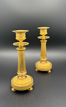 Загрузить изображение в средство просмотра галереи, Paire de petits bougeoirs Ep.XIXe