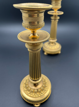 Загрузить изображение в средство просмотра галереи, Paire de petits bougeoirs Ep.XIXe