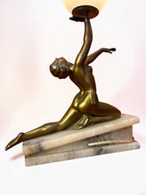 Load image into Gallery viewer, Lampe Art Déco "Danseuse au globe" France, c.1930