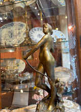 Charger l'image dans la galerie, Diane chasseresse en bronze doré Fin XIXe