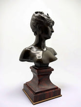 Load image into Gallery viewer, Diane en buste - bronze d’après Mathurin Moreau (1822-1912)