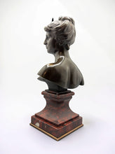 Load image into Gallery viewer, Diane en buste - bronze d’après Mathurin Moreau (1822-1912)