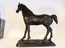 Загрузить изображение в средство просмотра галереи, Bronze équestre à patine noire - XXe siècle