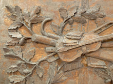 Charger l'image dans la galerie, Panneau aux instruments de musique d'époque Louis XVI