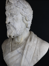 Charger l'image dans la galerie, BUSTE en marbre probablement de Carrare représentant le Roi Henri IV Ep.fin XVIIIè