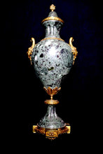 Загрузить изображение в средство просмотра галереи, Paire de cassolettes de style Louis XVI - ARGEADES - Antiquaire Rouen