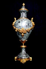 Загрузить изображение в средство просмотра галереи, Paire de cassolettes de style Louis XVI - ARGEADES - Antiquaire Rouen