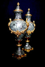 Загрузить изображение в средство просмотра галереи, Paire de cassolettes de style Louis XVI - ARGEADES - Antiquaire Rouen