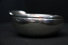 Загрузить изображение в средство просмотра галереи, TASSE A VIN en argent, ROUEN 1749 par Jean-René ROUSSEL reçu en 1731. - ARGEADES - Antiquaire Rouen