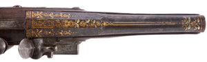Paire de pistolets à silex d’officier. Canons ronds à pans aux tonnerres Vers 1760-1780.