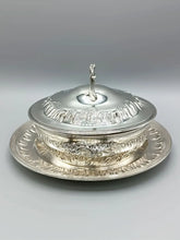 Загрузить изображение в средство просмотра галереи, TETARD / LAIGNEZ Légumier couvert en argent de style Louis XV
