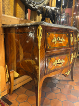 Charger l'image dans la galerie, Commode d’époque Louis XV Estampillée H.WIRTZ
