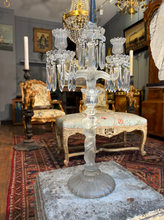 Load image into Gallery viewer, Paire de chandeliers à trois lumières BACCARAT Ep.XXe
