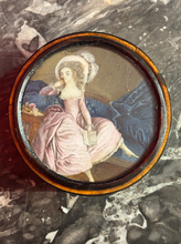 Загрузить изображение в средство просмотра галереи, Boite en loupe, Fin de l'époque Louis XVI
