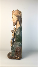 Charger l&#39;image dans la galerie, Christ en croix. Centre France d&#39;époque XVIème
