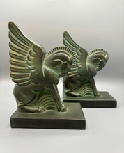 Charger l'image dans la galerie, Paire de serre-livres - Modèle Pégase par George Henri Laurent
