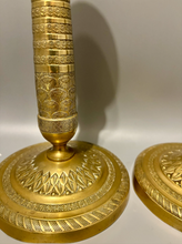 Charger l'image dans la galerie, Paire de bougeoirs d’époque Restauration
