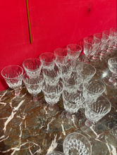 Charger l'image dans la galerie, 53 pièces en cristal taillé Baccarat, modèle Armagnac
