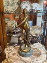 Charger l'image dans la galerie, Diane chasseresse en bronze doré Fin XIXe
