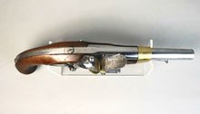 Load image into Gallery viewer, Pistolet d&#39;arçon à silex modèle 1816.
