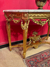 Charger l'image dans la galerie, Console demi-lune d’époque Louis XVI
